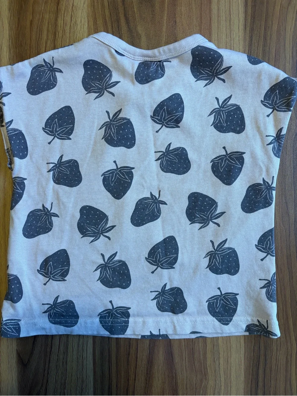 Zara 4Y Strawberry Jogger Set
